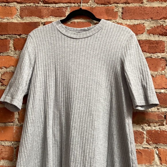 COPY - UNIQLO a line dress - Picture 2 of 4